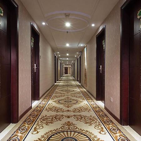 Vienna Hotel Guangzhou Shaheding Metro Station Exterior foto